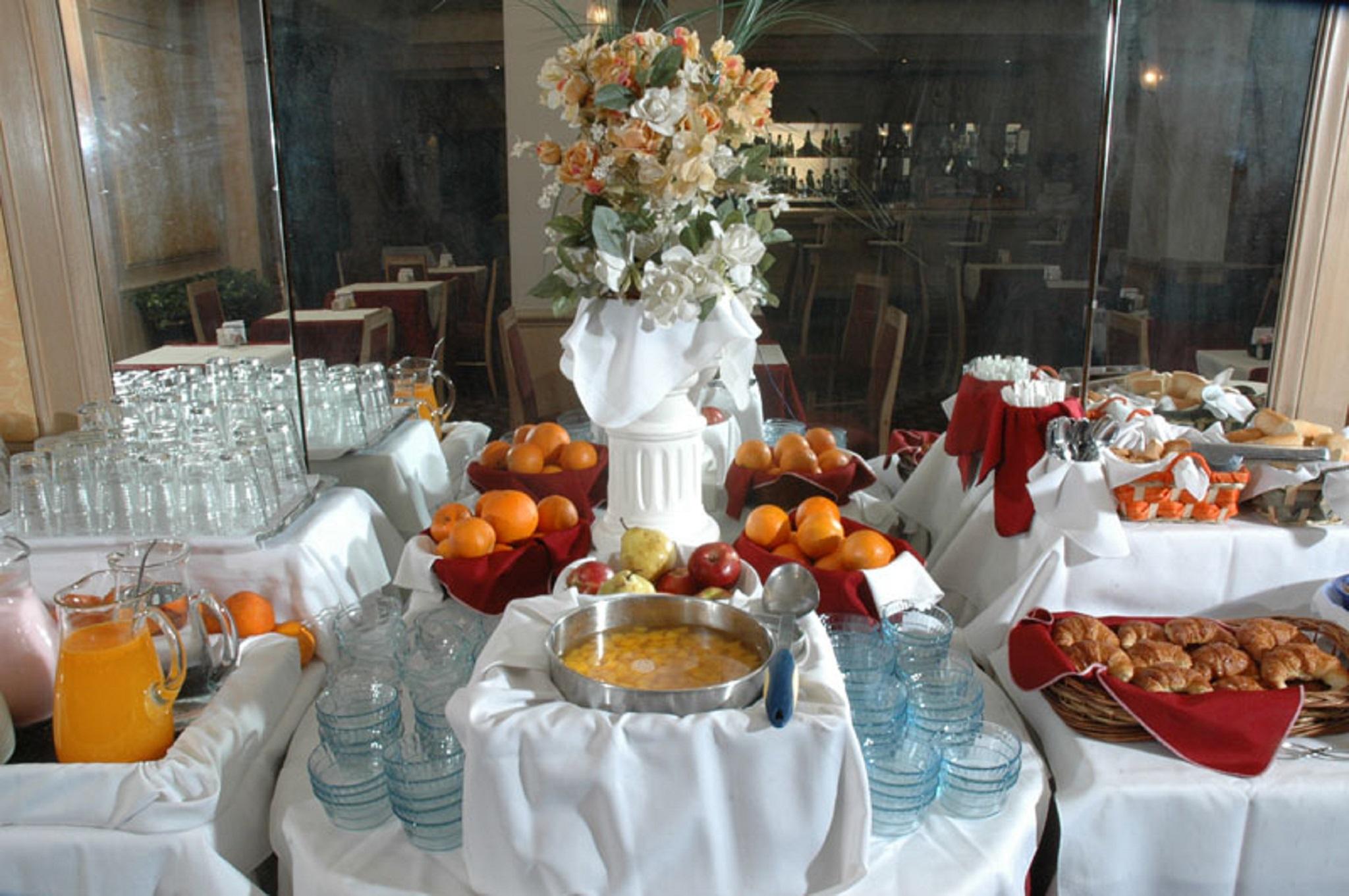 Hotel Napoleon Buenos Aires Kültér fotó